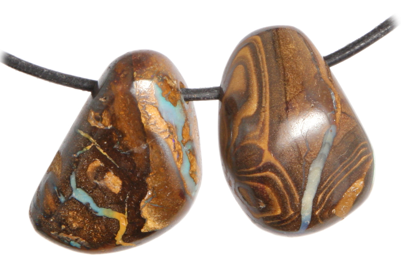 Boulderopal Trommelstein durchbohrt