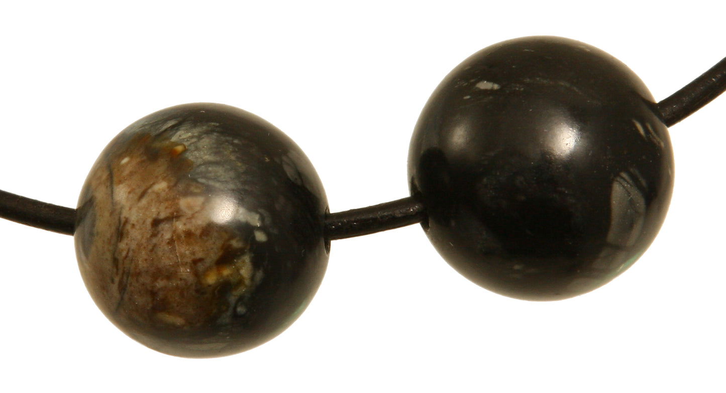 Fossilienkalk schwarz Kugel durchbohrt 20 mm