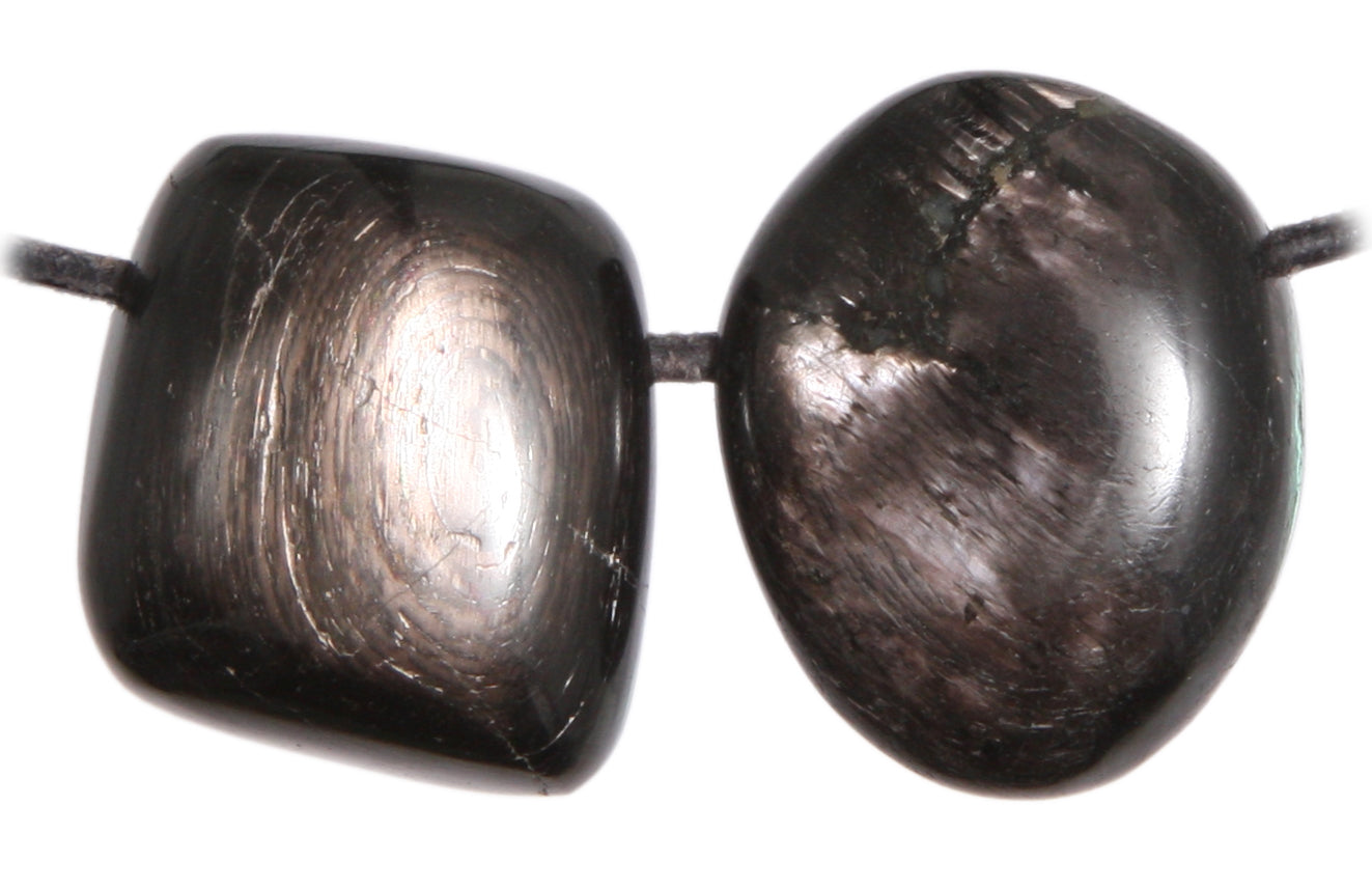 Hypersthen Trommelstein durchbohrt