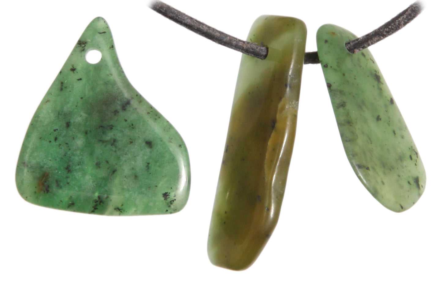 Jade-Nephrit-Scheiben durchbohrt