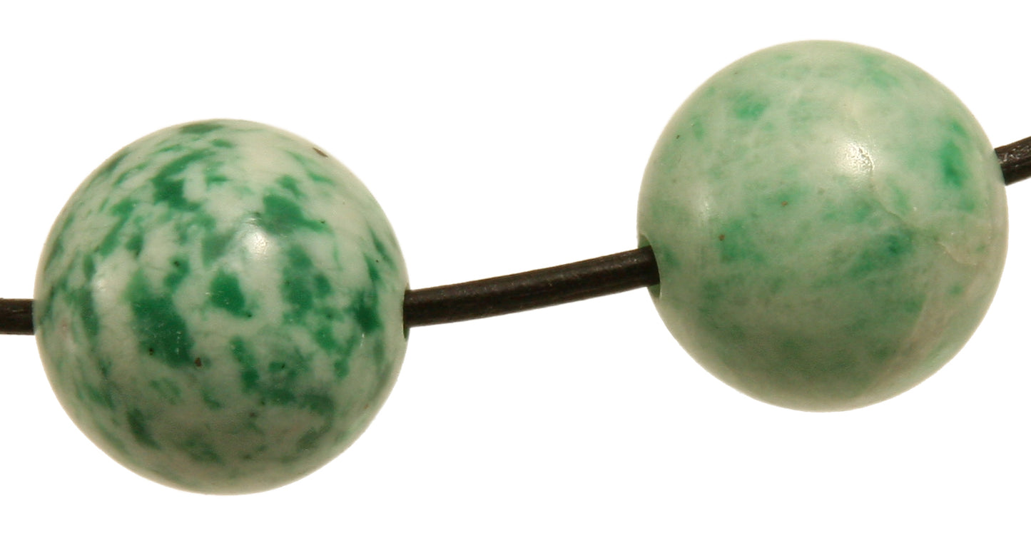 Magnesit grün natur Kugel durchbohrt 20 mm